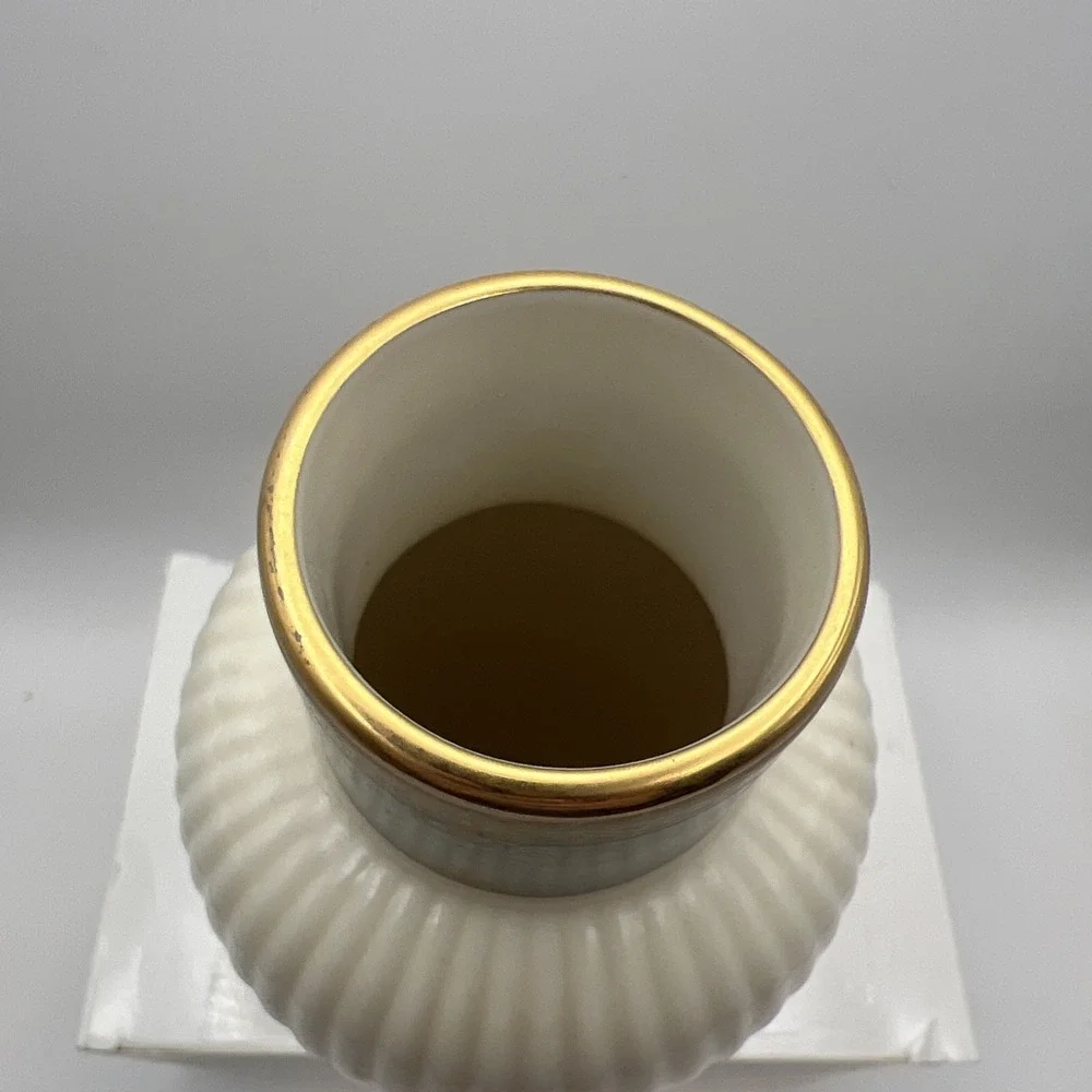 1997-98 Discontinued  Lenox Bud Vase Green/gold Trim 7